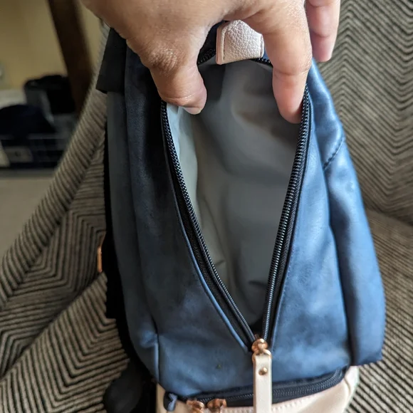 Diaper Bag - Picture 4 of 11